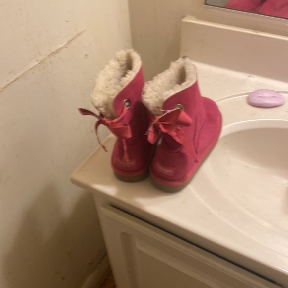 Uggs pink kookaburra boots size 3 maybe kids not sure new beautiful - Picture 5 of 16
